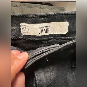Topshop skinny jeans. Slight stretch, size 8( W30, L30).